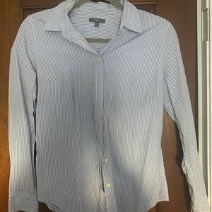 Gap blue and white pin strip top